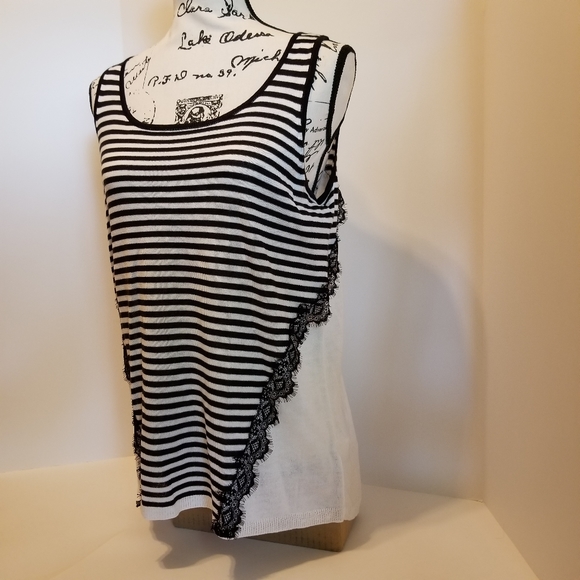 Democracy Black and white tank Medium - Picture 8 of 11